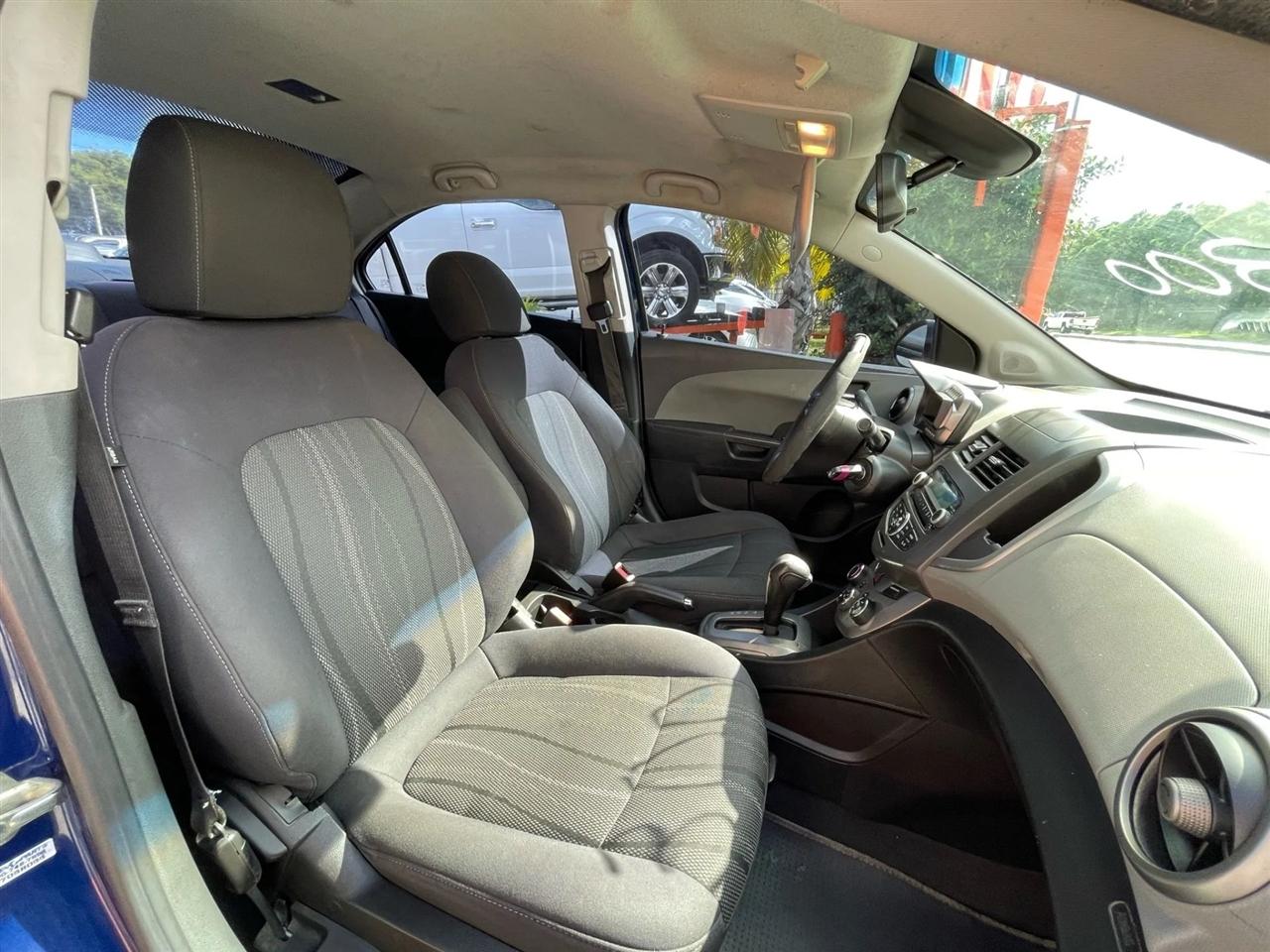 Chevrolet Sonic 2LT Sedan 2012