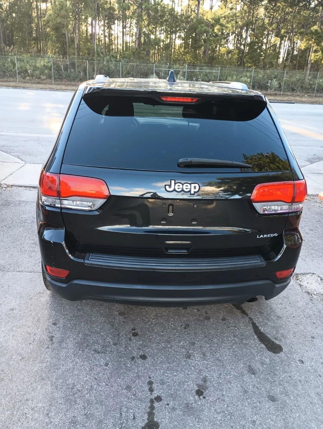 Jeep Grand Cherokee Laredo 2WD 2015