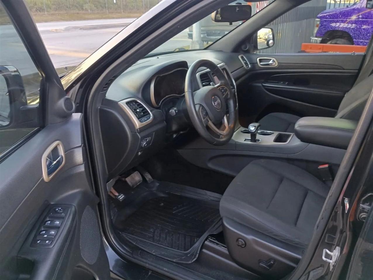 Jeep Grand Cherokee Laredo 2WD 2015