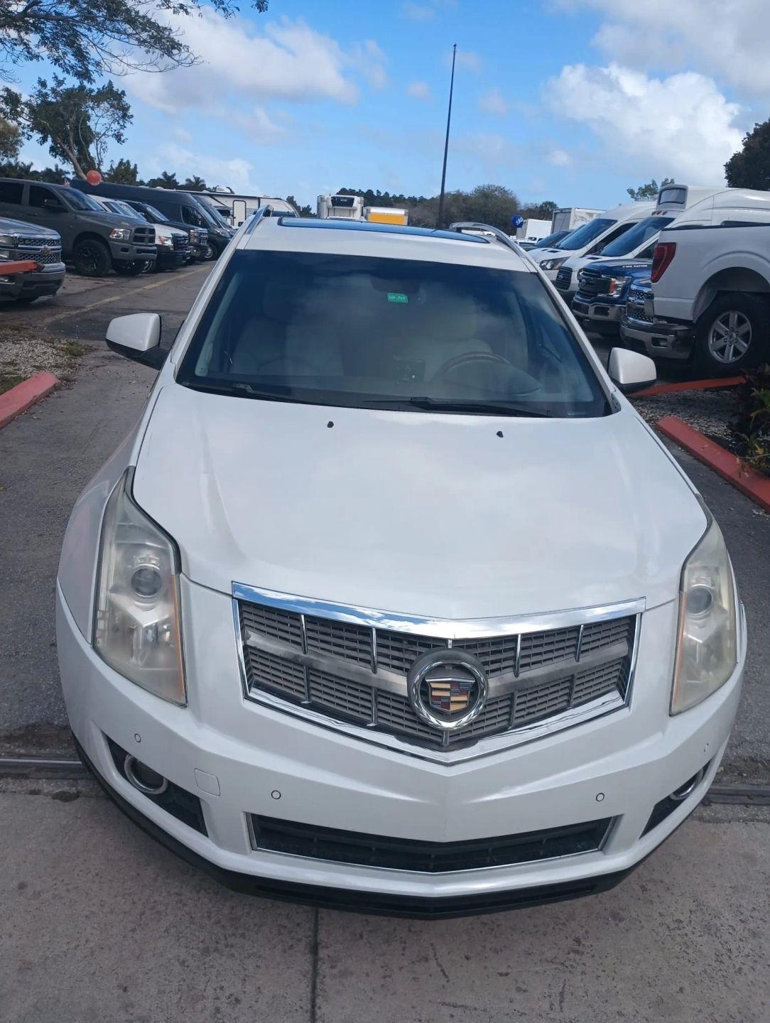 Cadillac SRX Luxury Collection AWD 2010