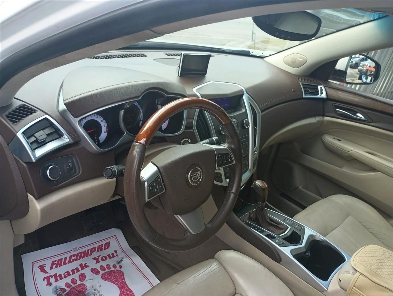 Cadillac SRX Luxury Collection AWD 2010