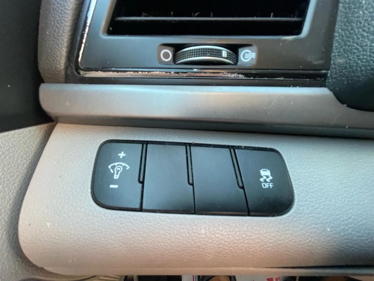 Hyundai Elantra SE 6AT 2017