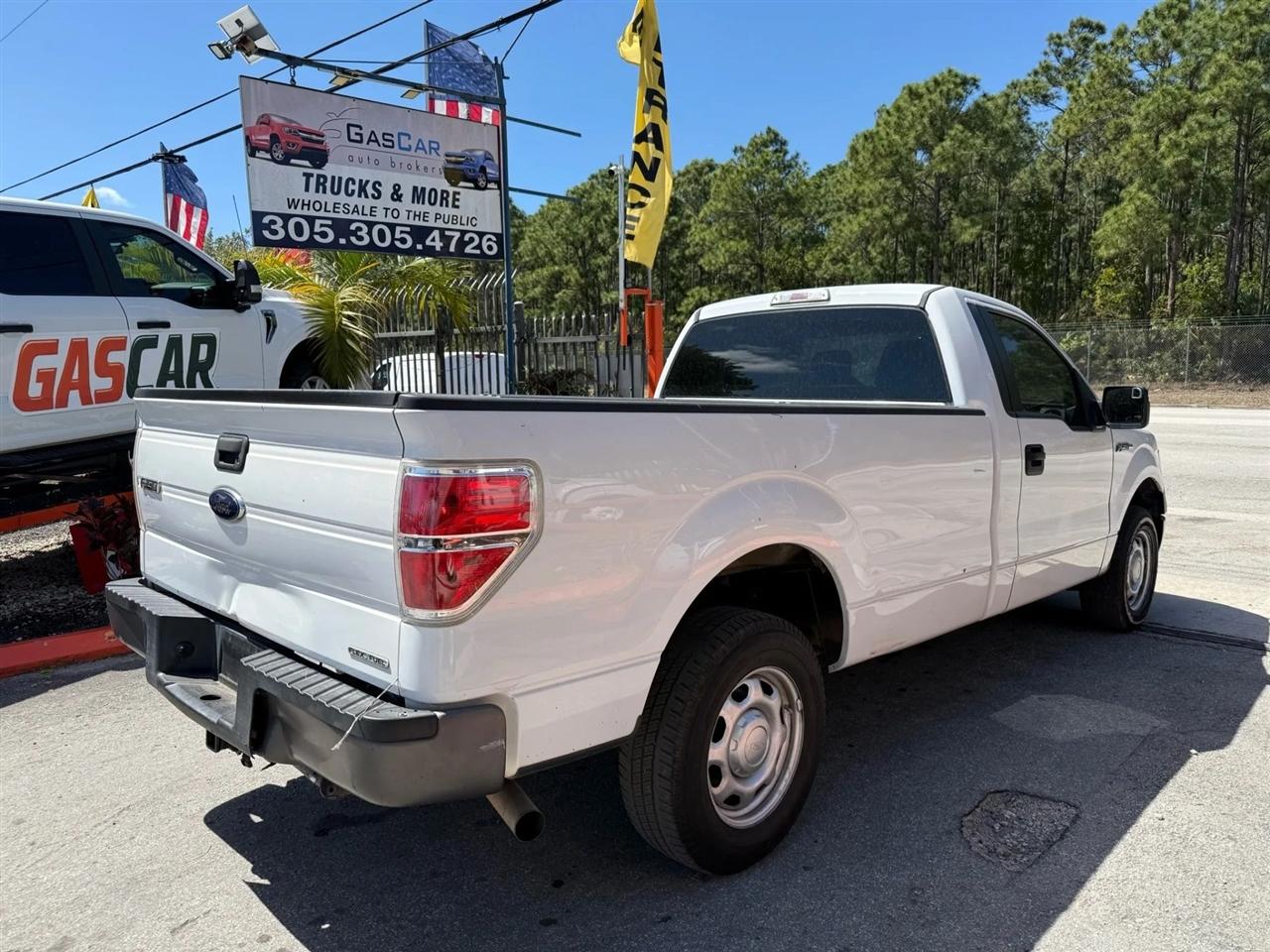 Ford F-150 XL 8-ft. Bed 2WD 2013