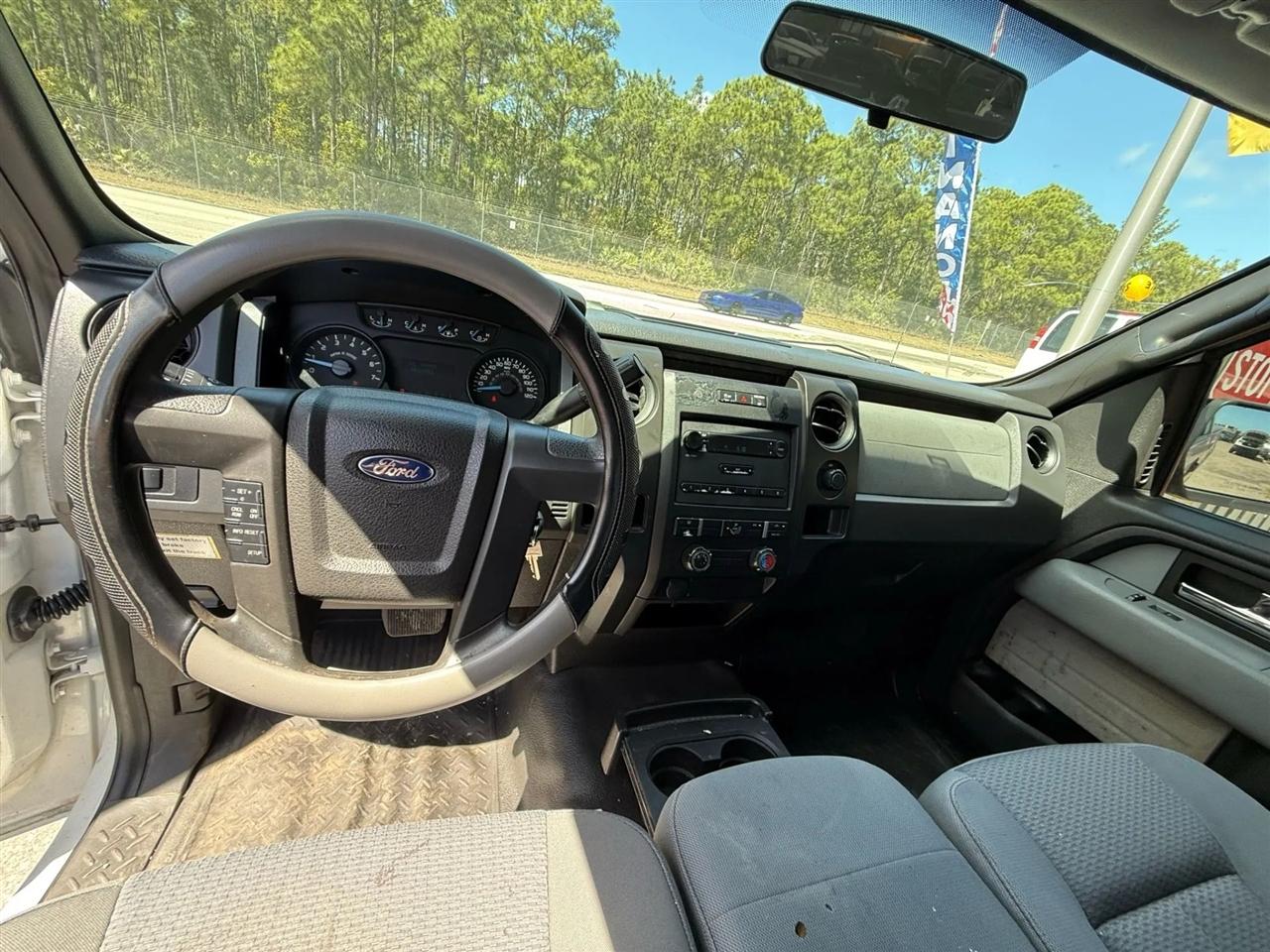 Ford F-150 XL 8-ft. Bed 2WD 2013