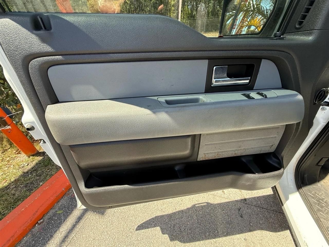 Ford F-150 XL 8-ft. Bed 2WD 2013