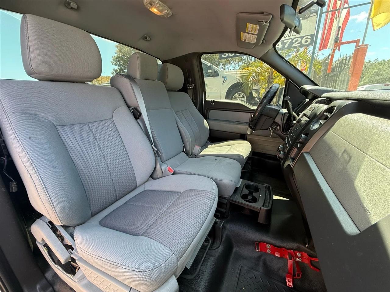 Ford F-150 XL 8-ft. Bed 2WD 2013