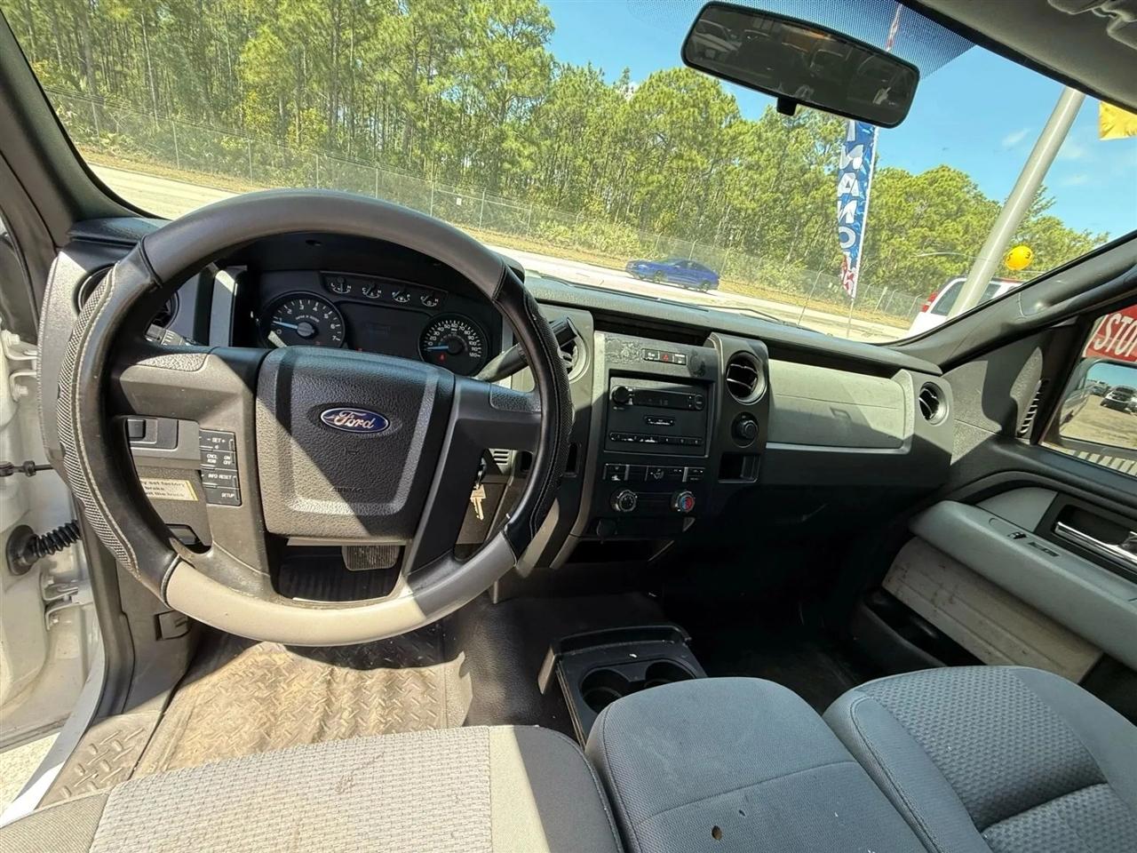 Ford F-150 XL 8-ft. Bed 2WD 2013
