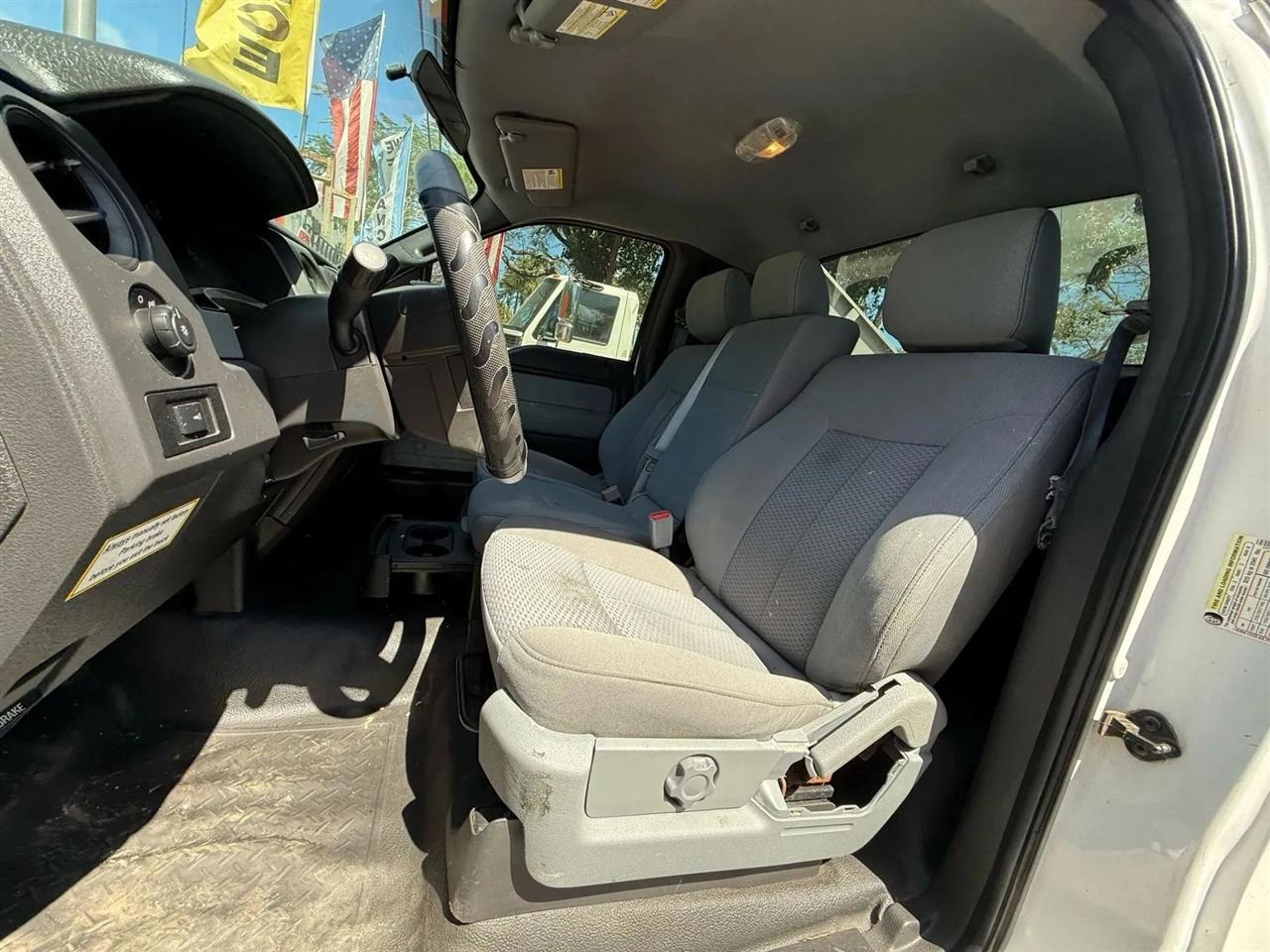 Ford F-150 XL 8-ft. Bed 2WD 2013