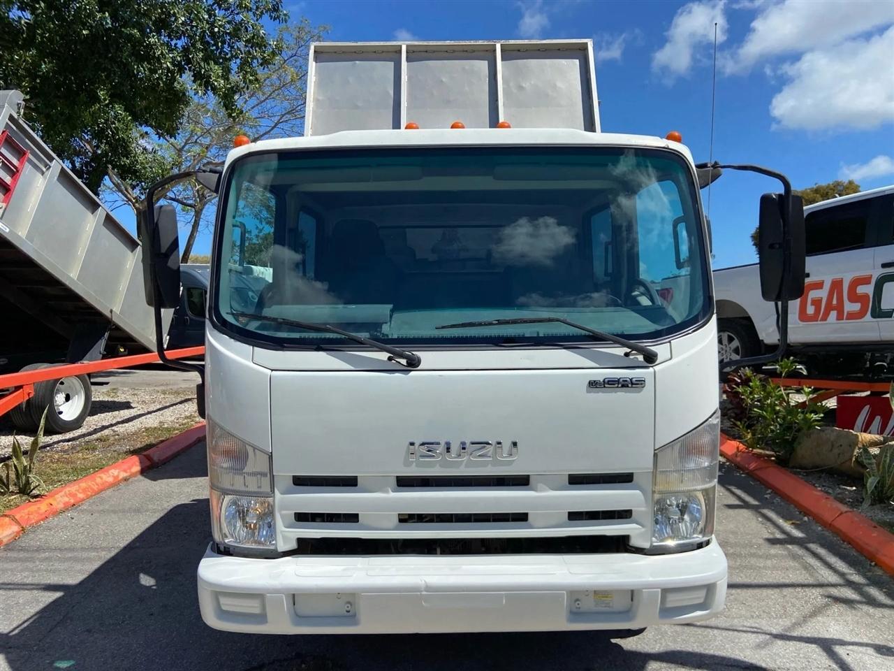 Isuzu NPR HD  2016