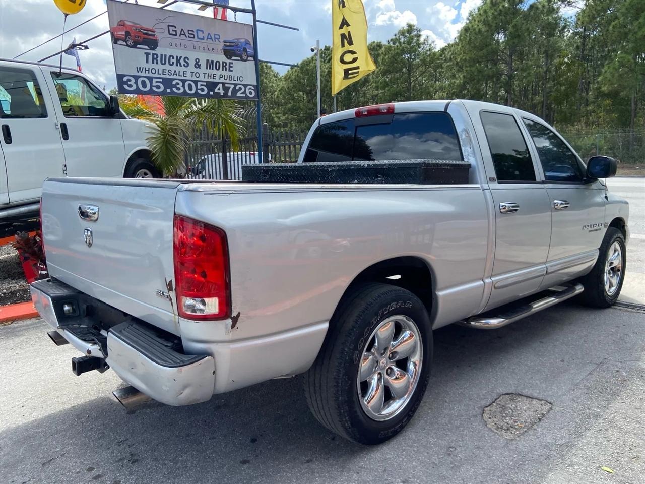 Dodge Ram 1500 SLT Quad Cab Long Bed 2WD 2005