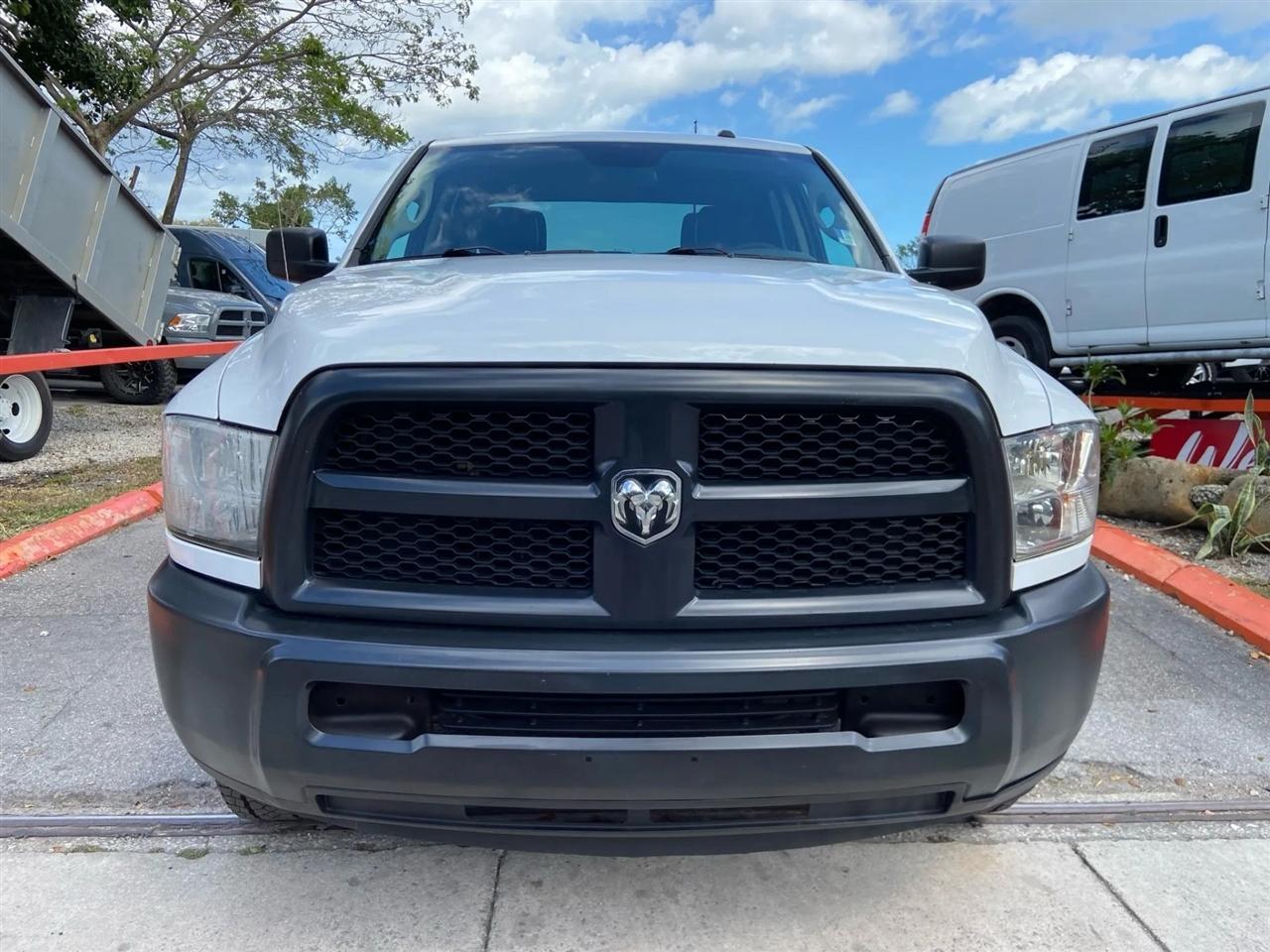 RAM 2500 Tradesman Crew Cab LWB 4WD 2017