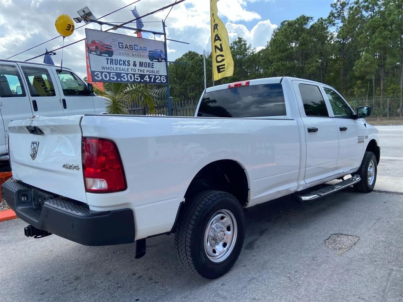 RAM 2500 Tradesman Crew Cab LWB 4WD 2017
