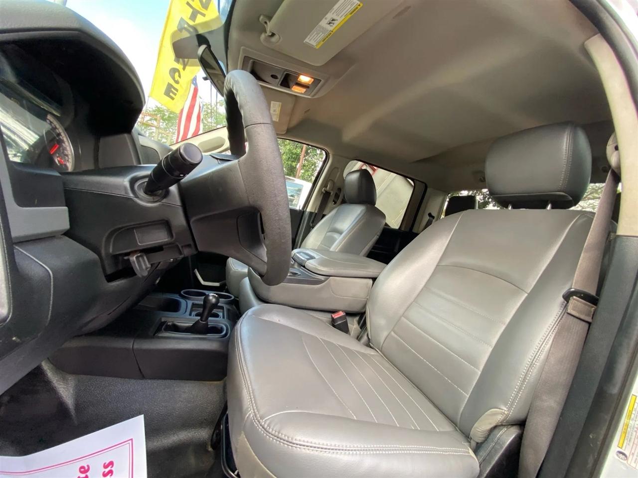 RAM 2500 Tradesman Crew Cab LWB 4WD 2017