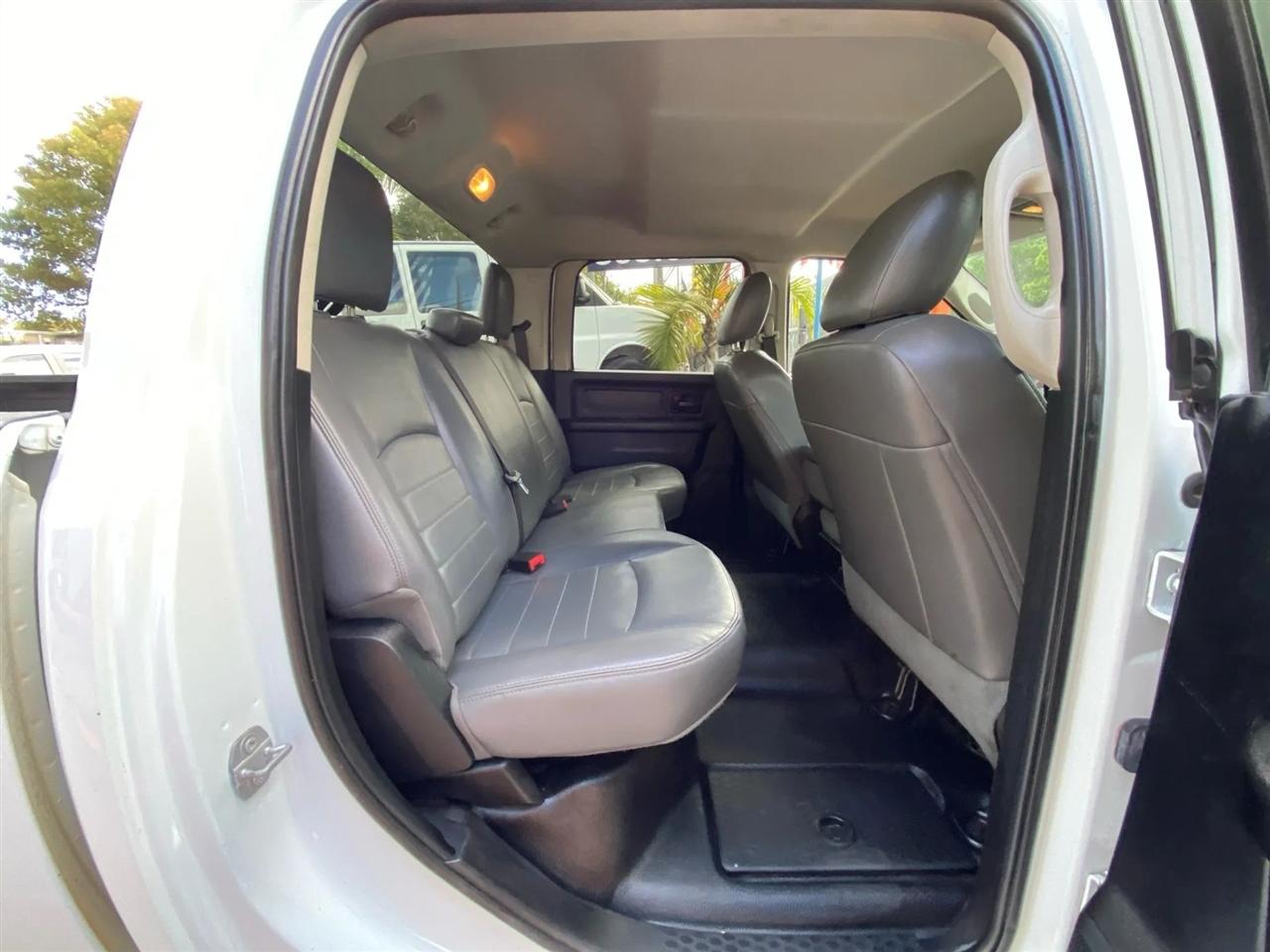 RAM 2500 Tradesman Crew Cab LWB 4WD 2017