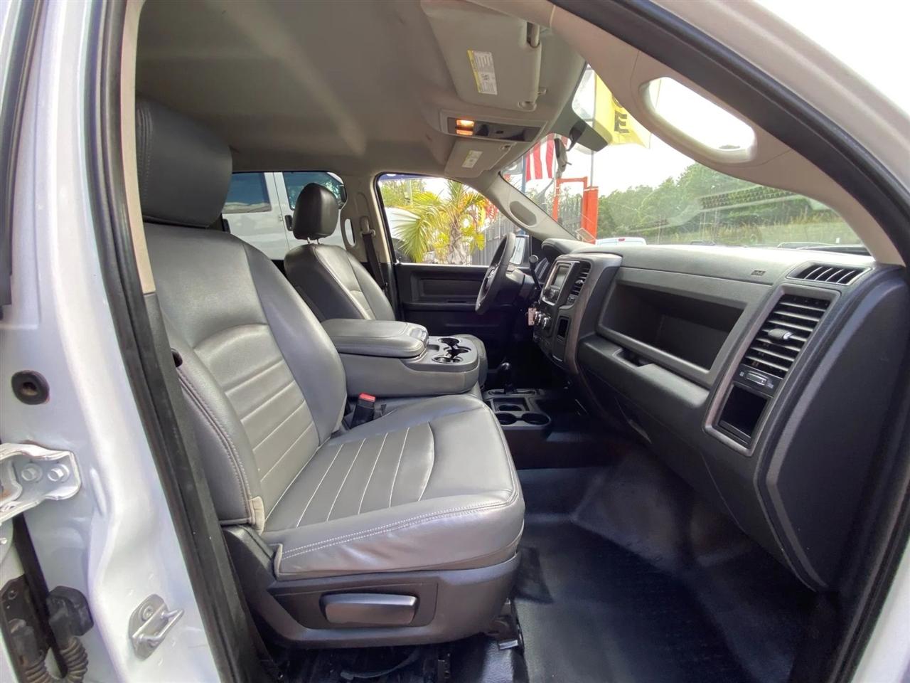 RAM 2500 Tradesman Crew Cab LWB 4WD 2017