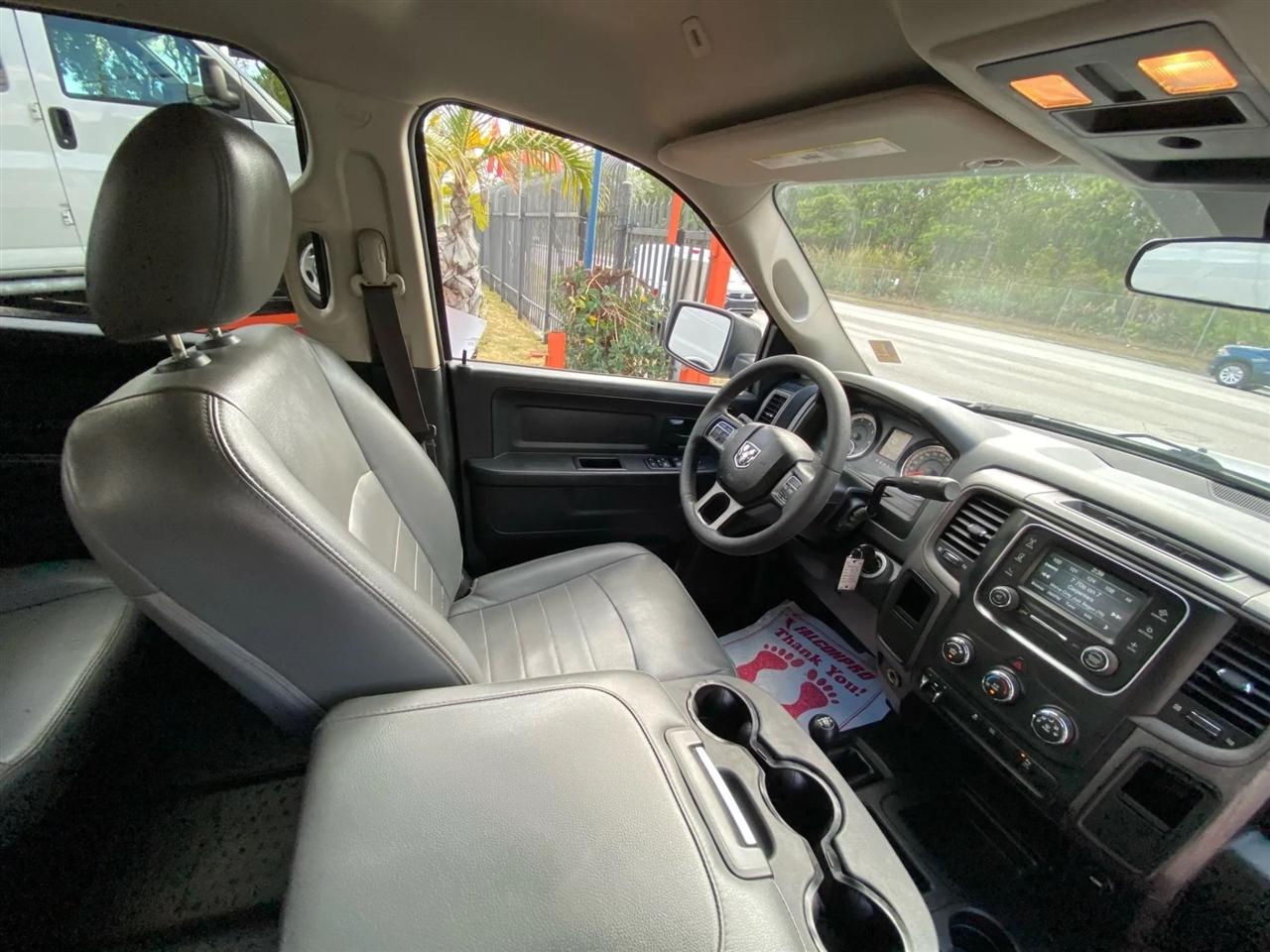 RAM 2500 Tradesman Crew Cab LWB 4WD 2017