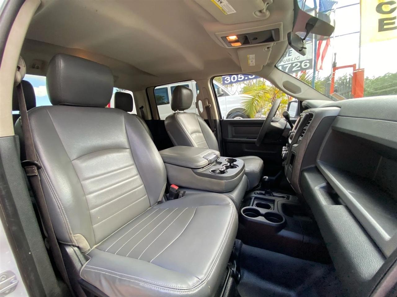 RAM 2500 Tradesman Crew Cab LWB 4WD 2017