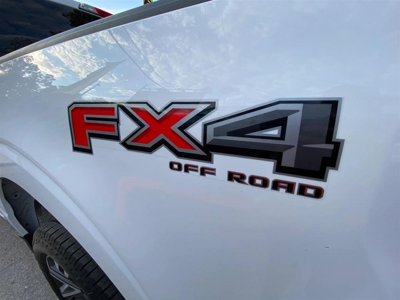 Ford F-150 XL SuperCrew 5.5-ft. Bed 4WD 2022