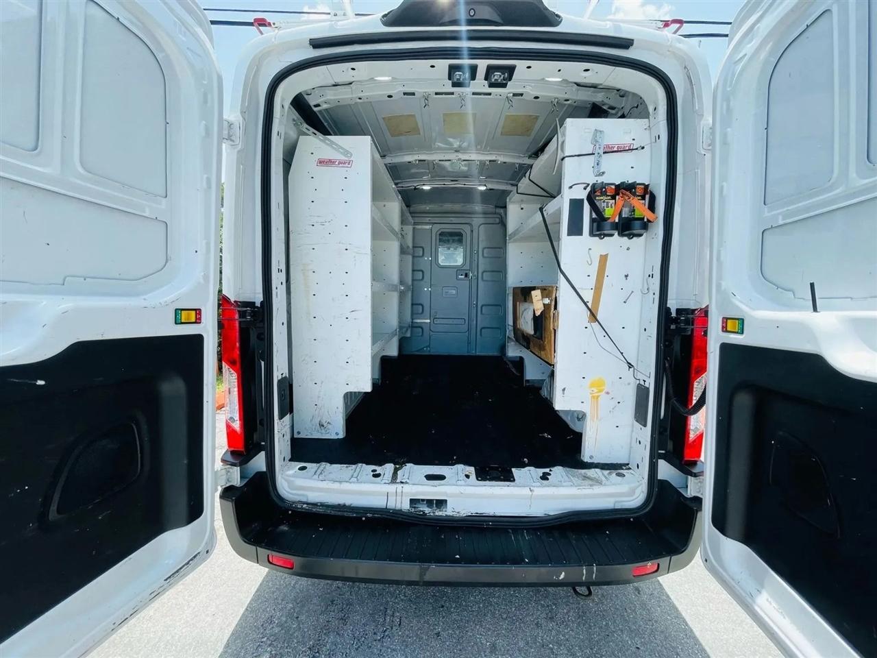 Ford Transit 250 Van Med. Roof w/Sliding Pass. 130-in. WB 2019