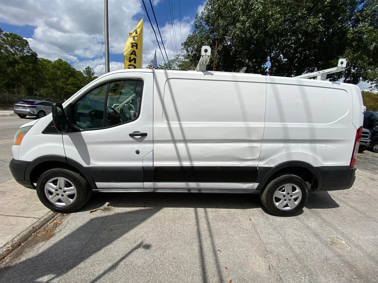 Ford Transit 250 Van Low Roof 60/40 Pass.130-in. WB 2016