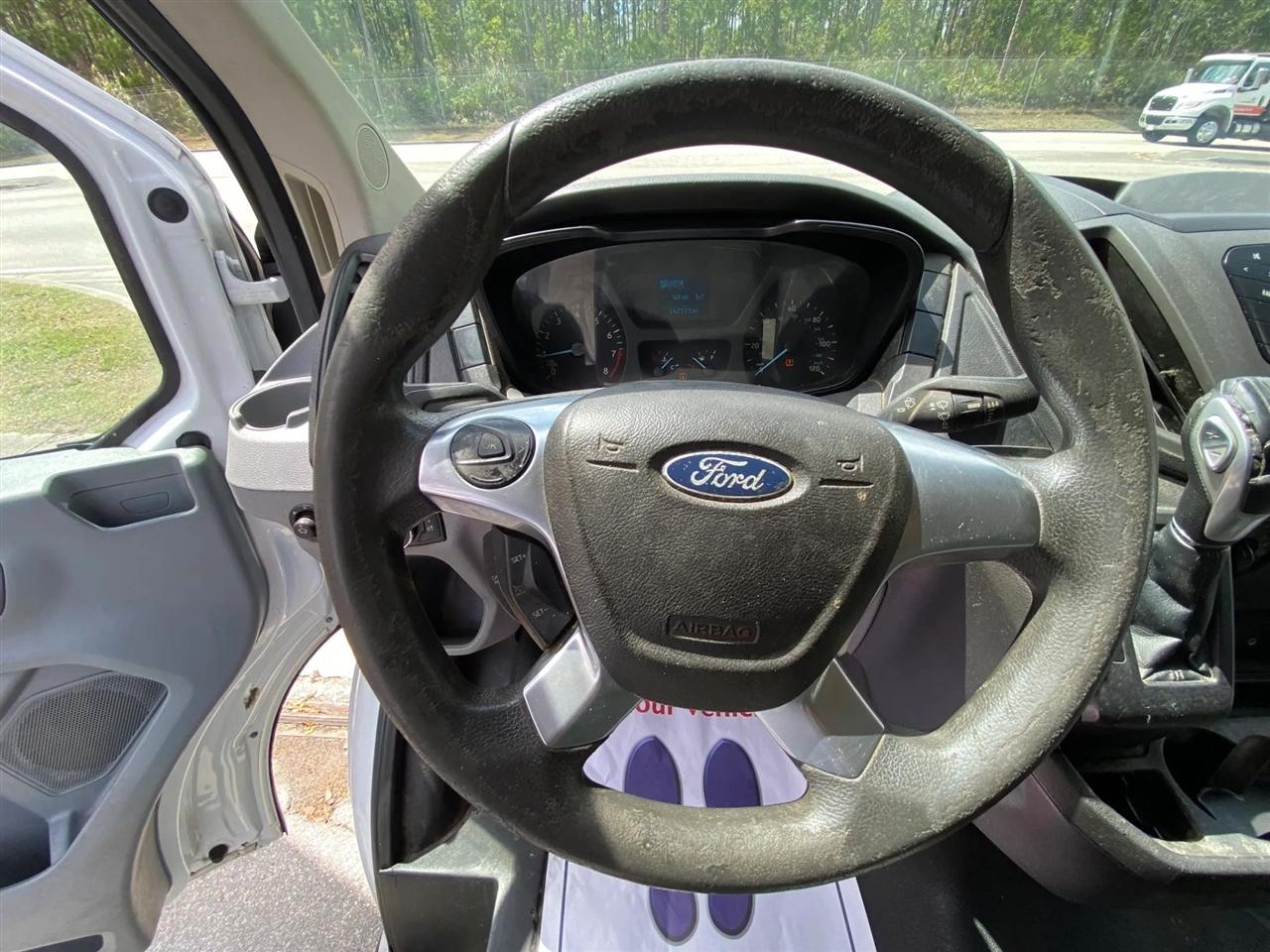 Ford Transit 250 Van Low Roof 60/40 Pass.130-in. WB 2016