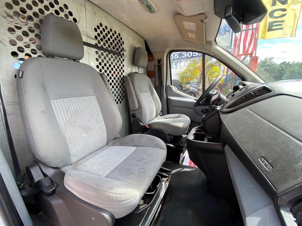 Ford Transit 250 Van Low Roof 60/40 Pass.130-in. WB 2016