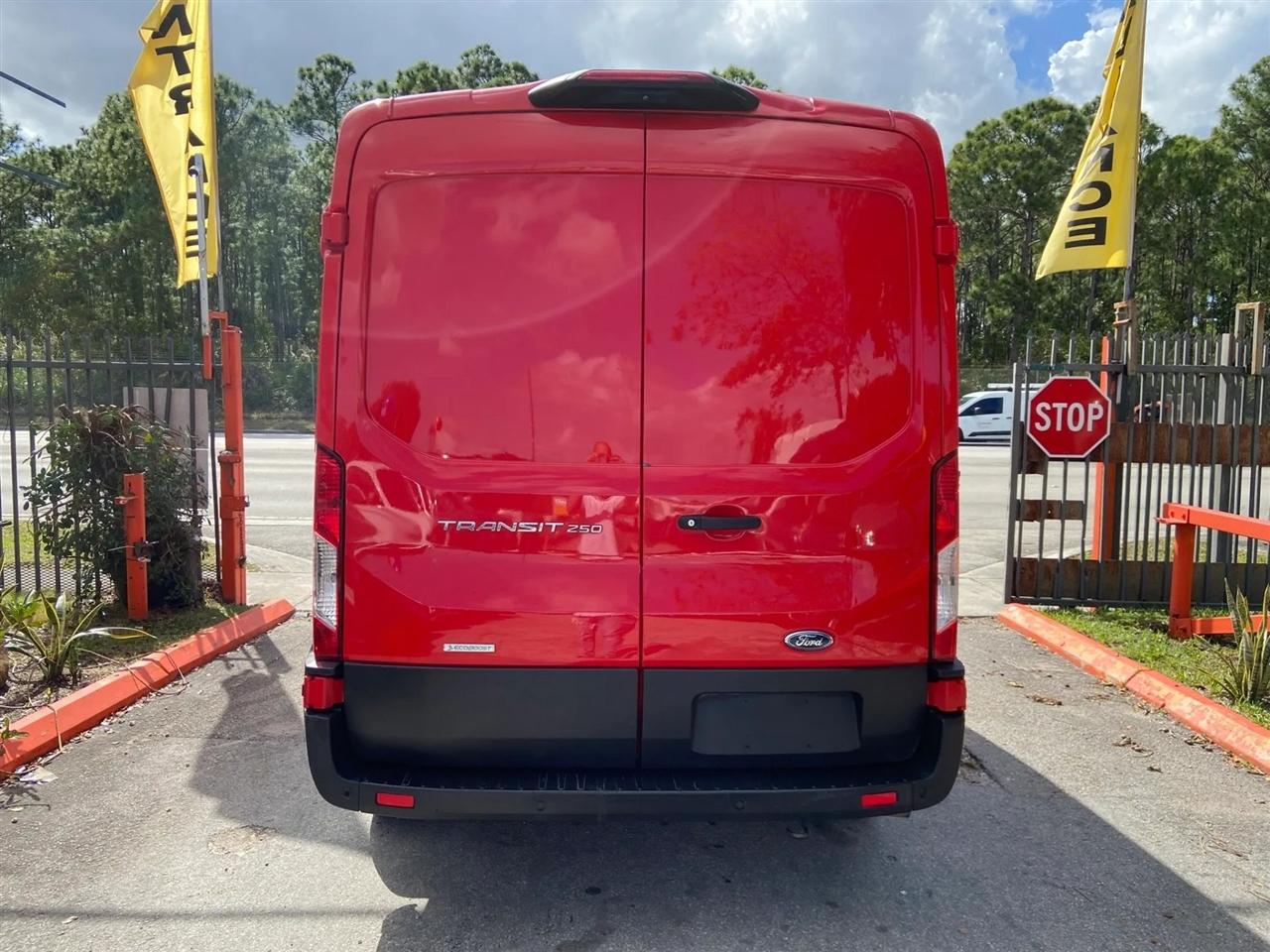 Ford Transit 250 Van Med. Roof w/Sliding Pass. 130-in. WB 2021