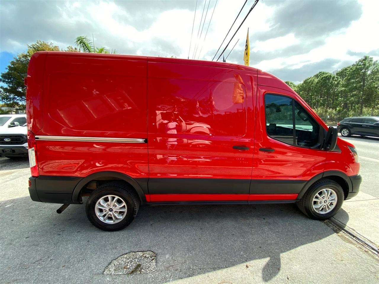 Ford Transit 250 Van Med. Roof w/Sliding Pass. 130-in. WB 2021