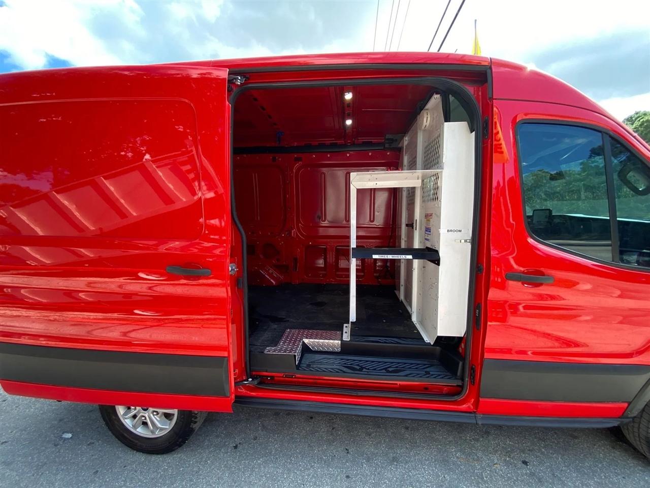 Ford Transit 250 Van Med. Roof w/Sliding Pass. 130-in. WB 2021