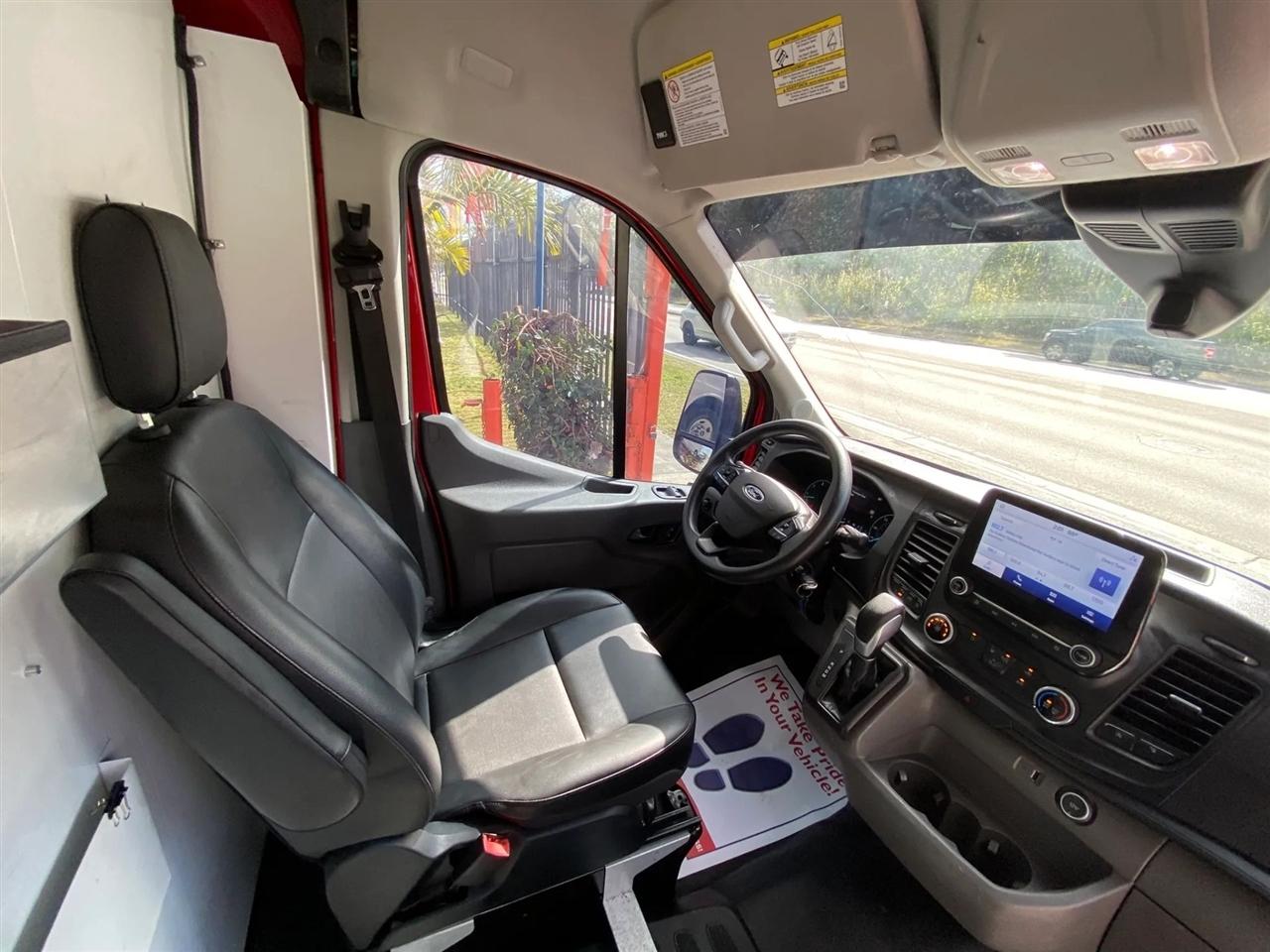 Ford Transit 250 Van Med. Roof w/Sliding Pass. 130-in. WB 2021