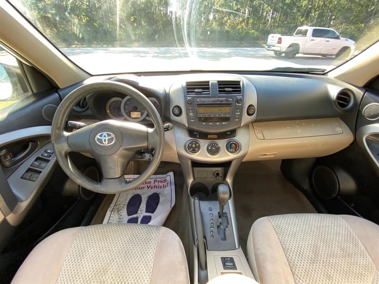 Toyota RAV4 Base I4 4WD 2007