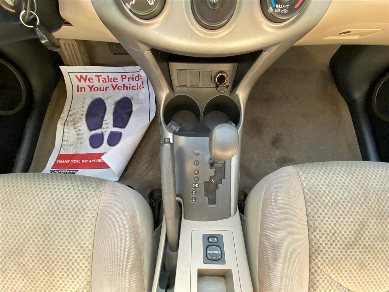 Toyota RAV4 Base I4 4WD 2007