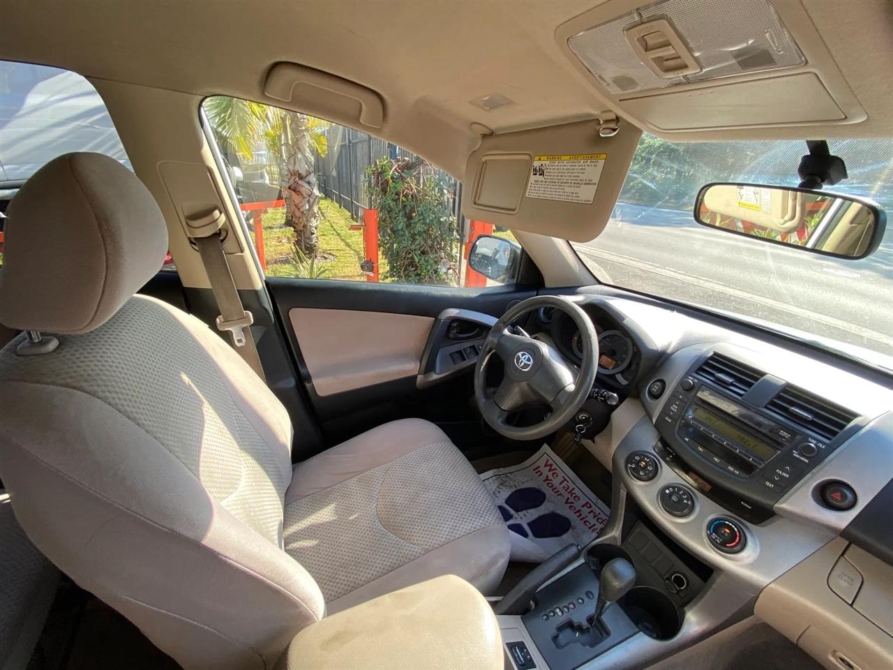 Toyota RAV4 Base I4 4WD 2007