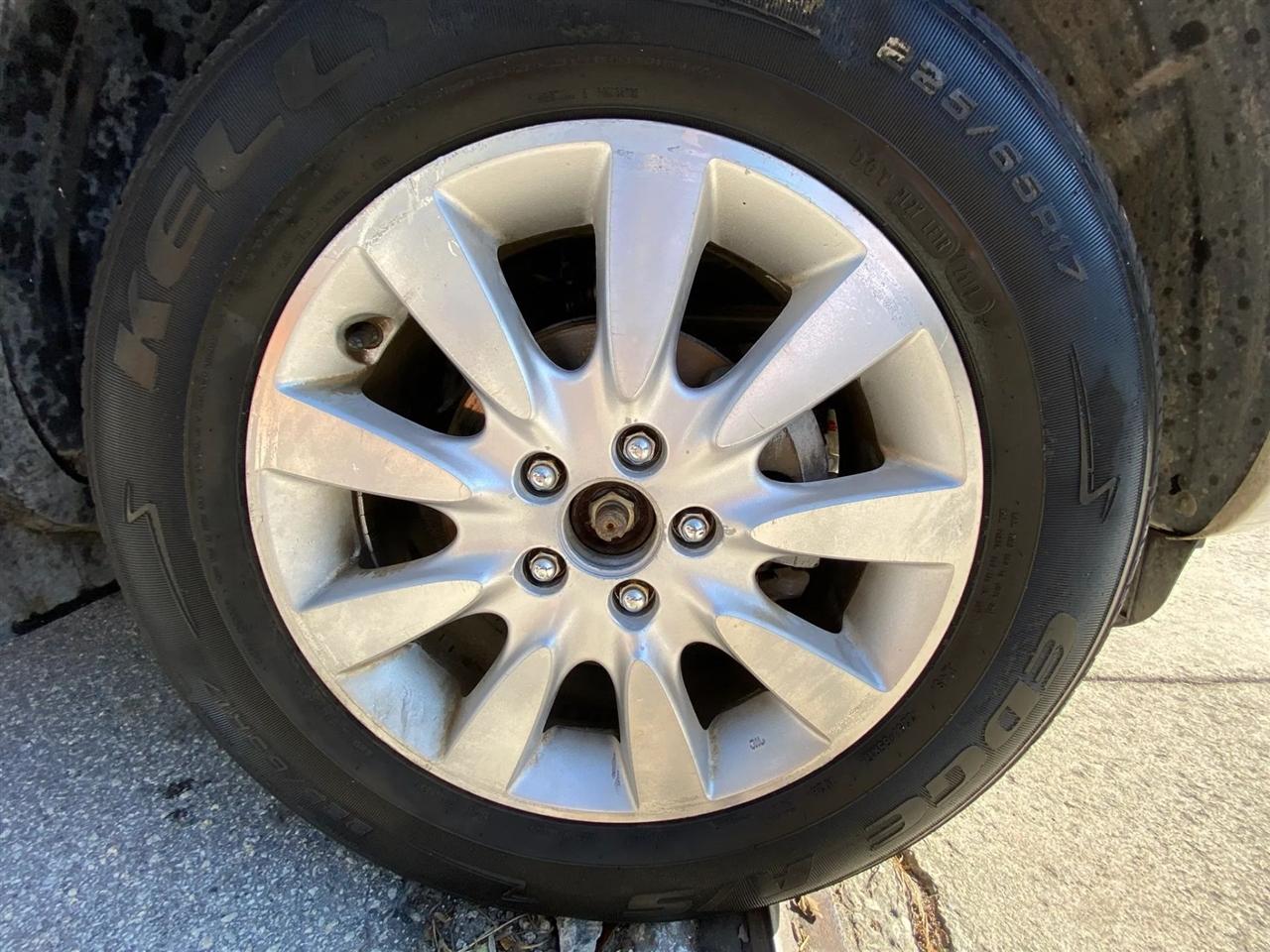 Toyota RAV4 Base I4 4WD 2007