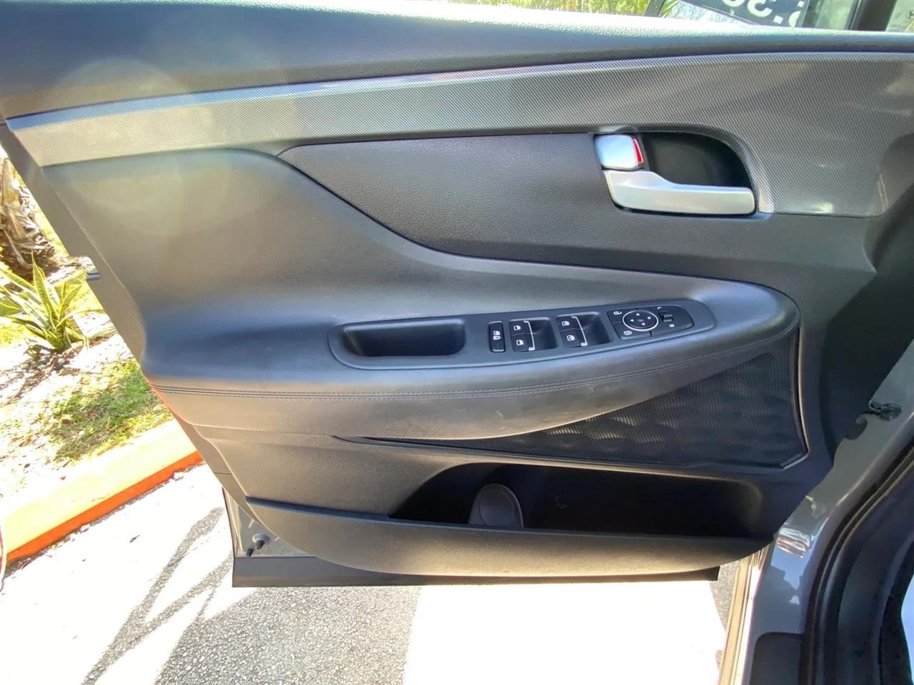 Hyundai Santa Fe SEL AWD 2022