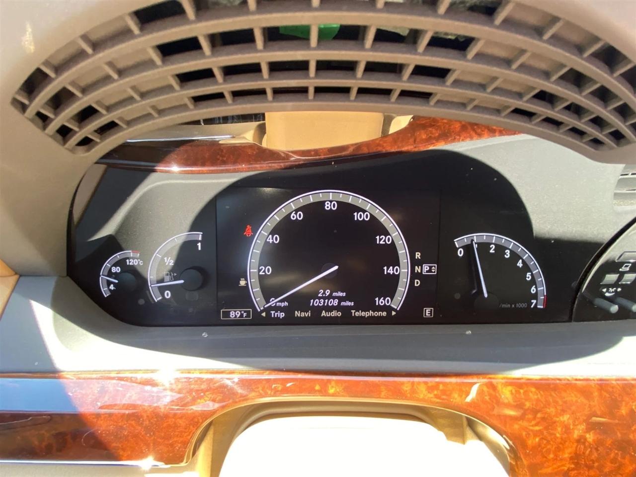 Mercedes-Benz S-Class S550 4-MATIC 2012