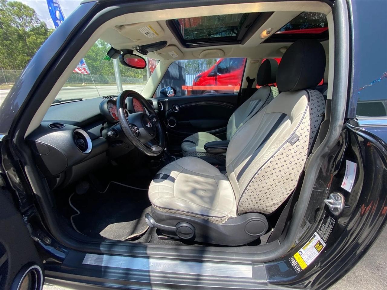 MINI Cooper Base 2013