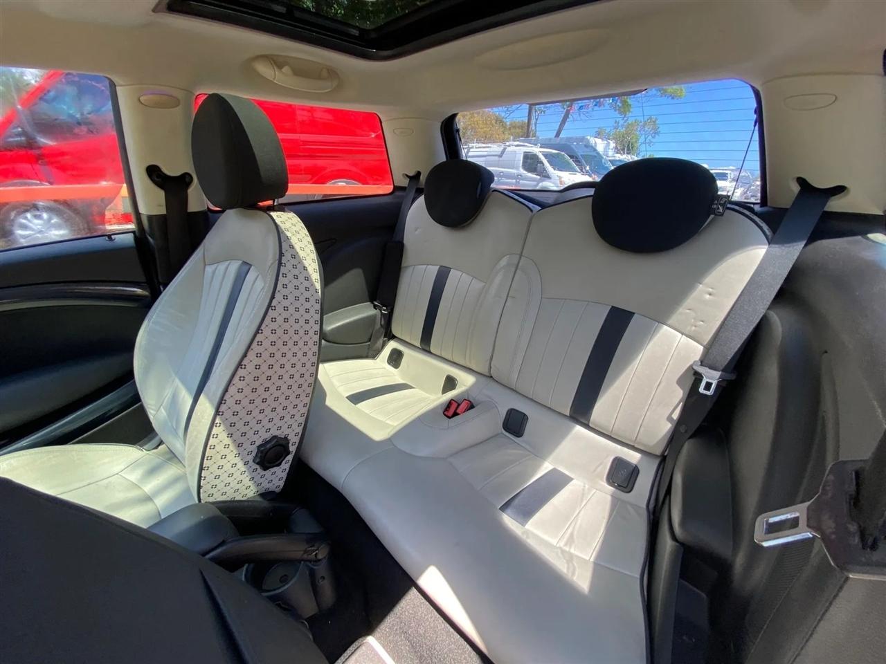 MINI Cooper Base 2013