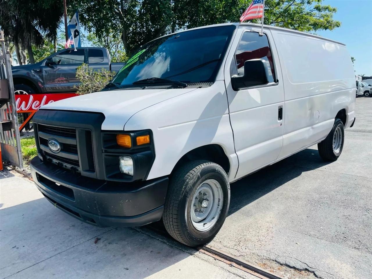 Ford Econoline E-150 2013