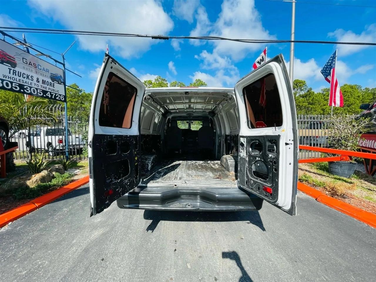 Ford Econoline E-150 2013