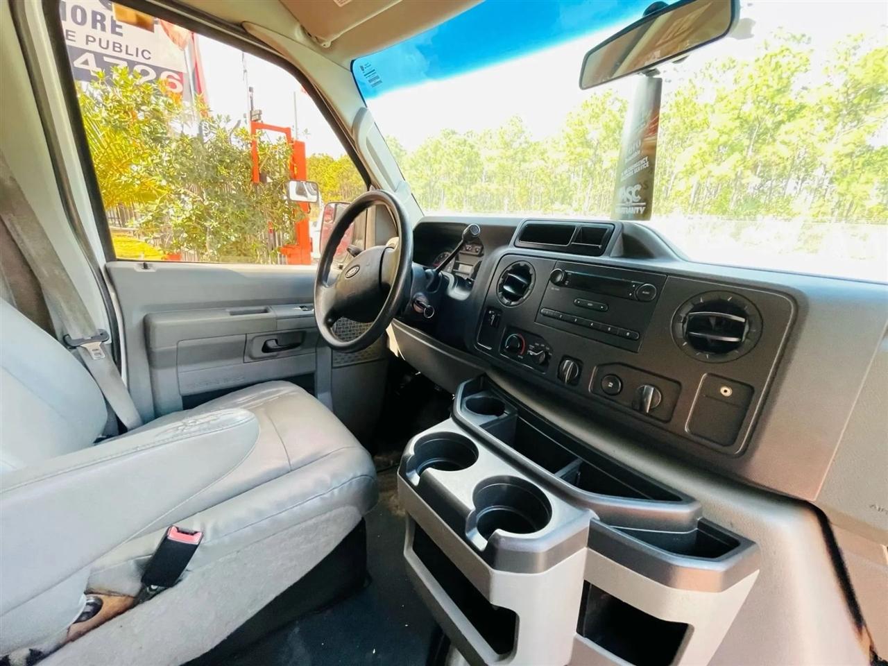 Ford Econoline E-150 2013