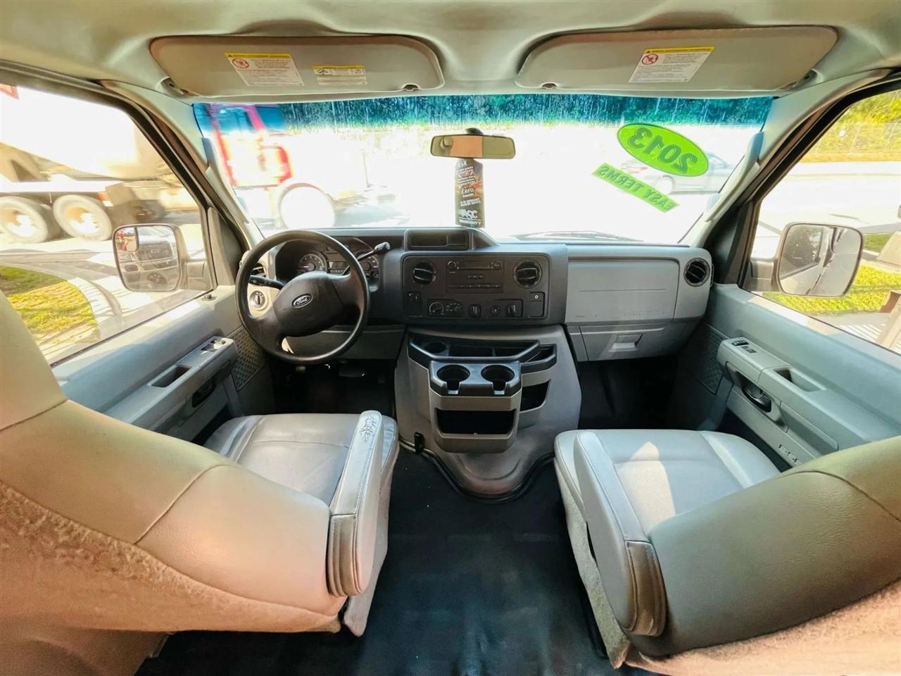 Ford Econoline E-150 2013