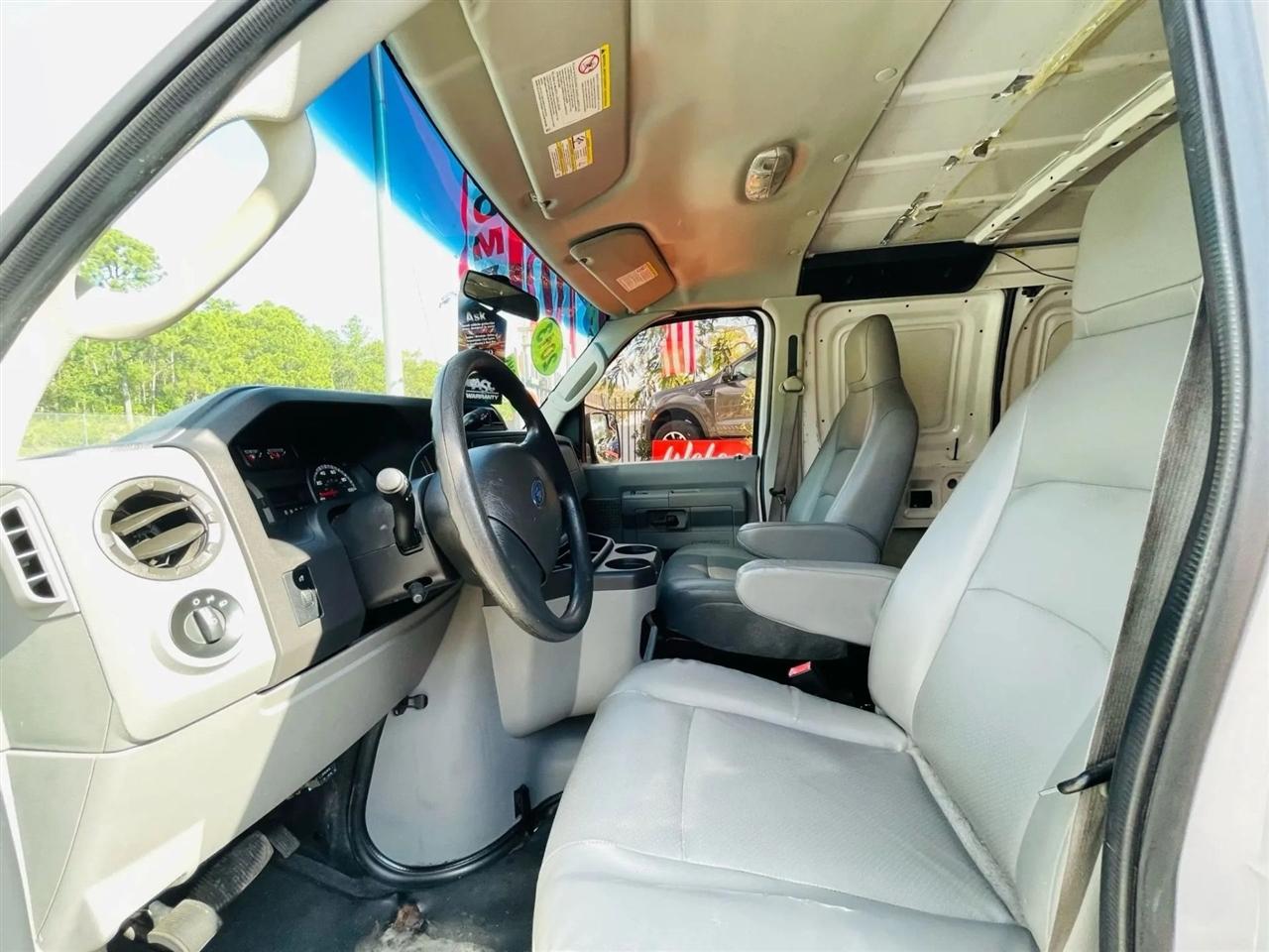 Ford Econoline E-150 2013