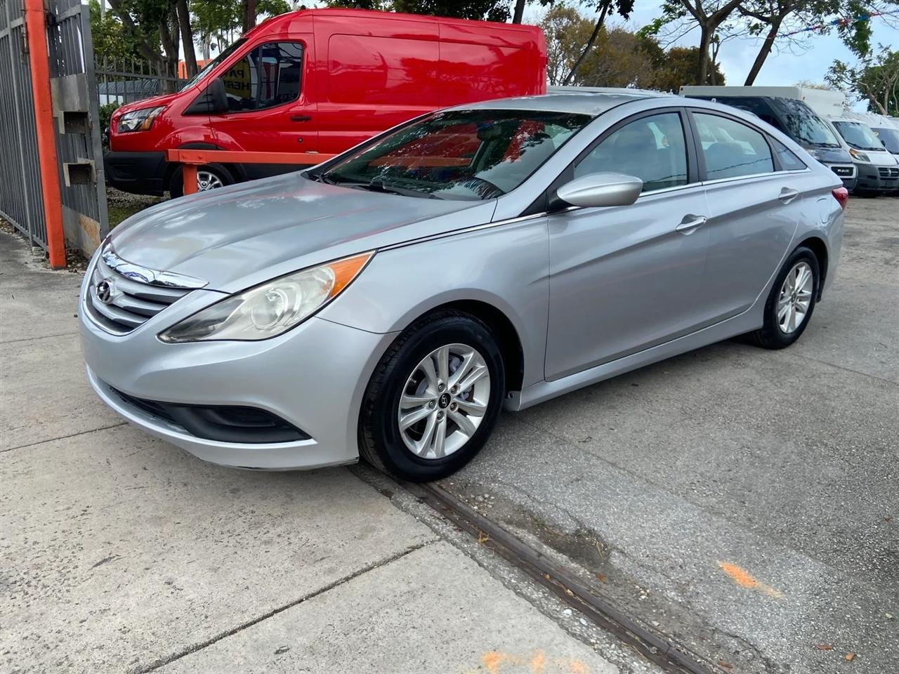 Hyundai Sonata GLS 2014