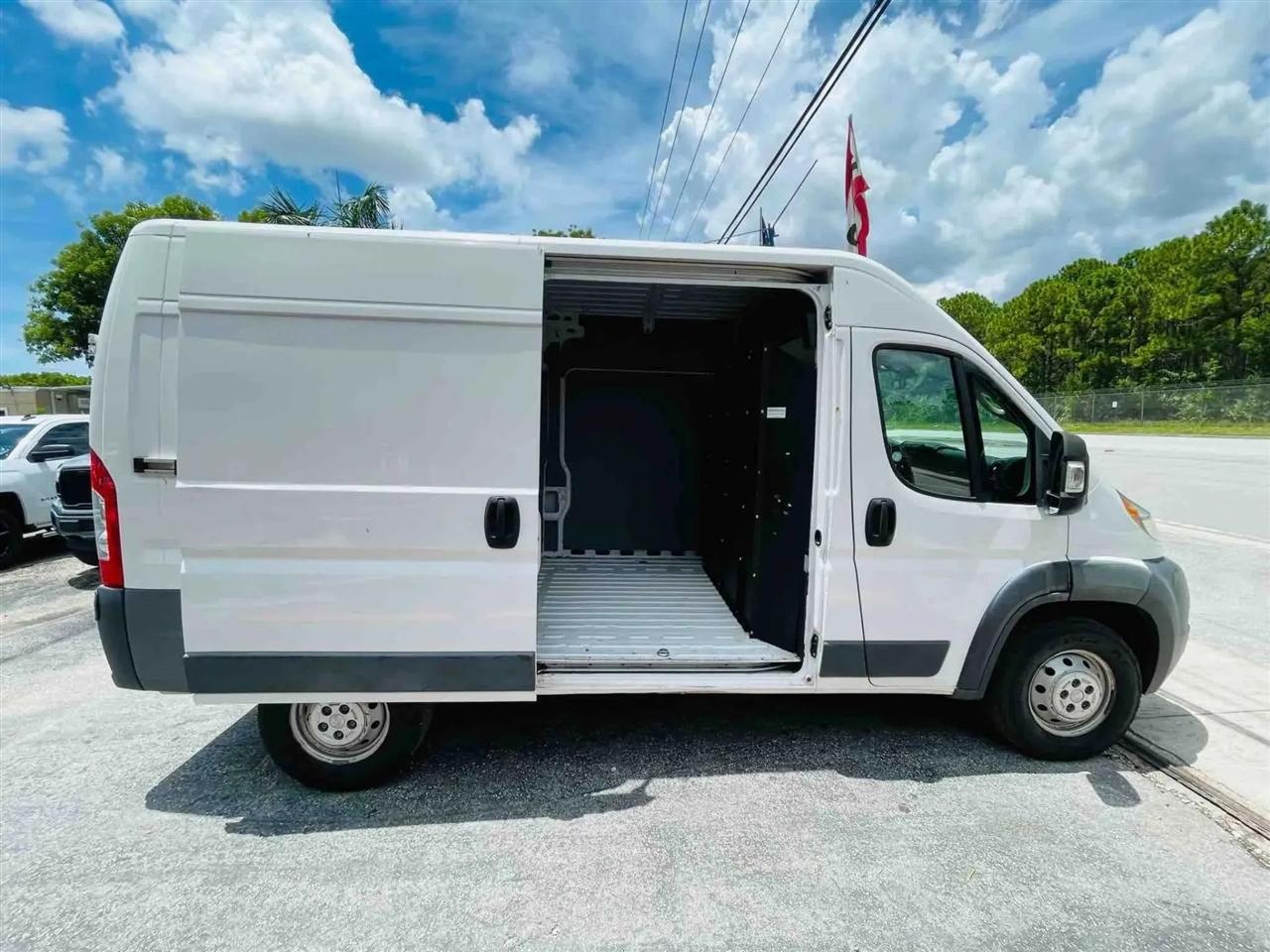 RAM Promaster 2500 High Roof Tradesman 136-in. WB 2018