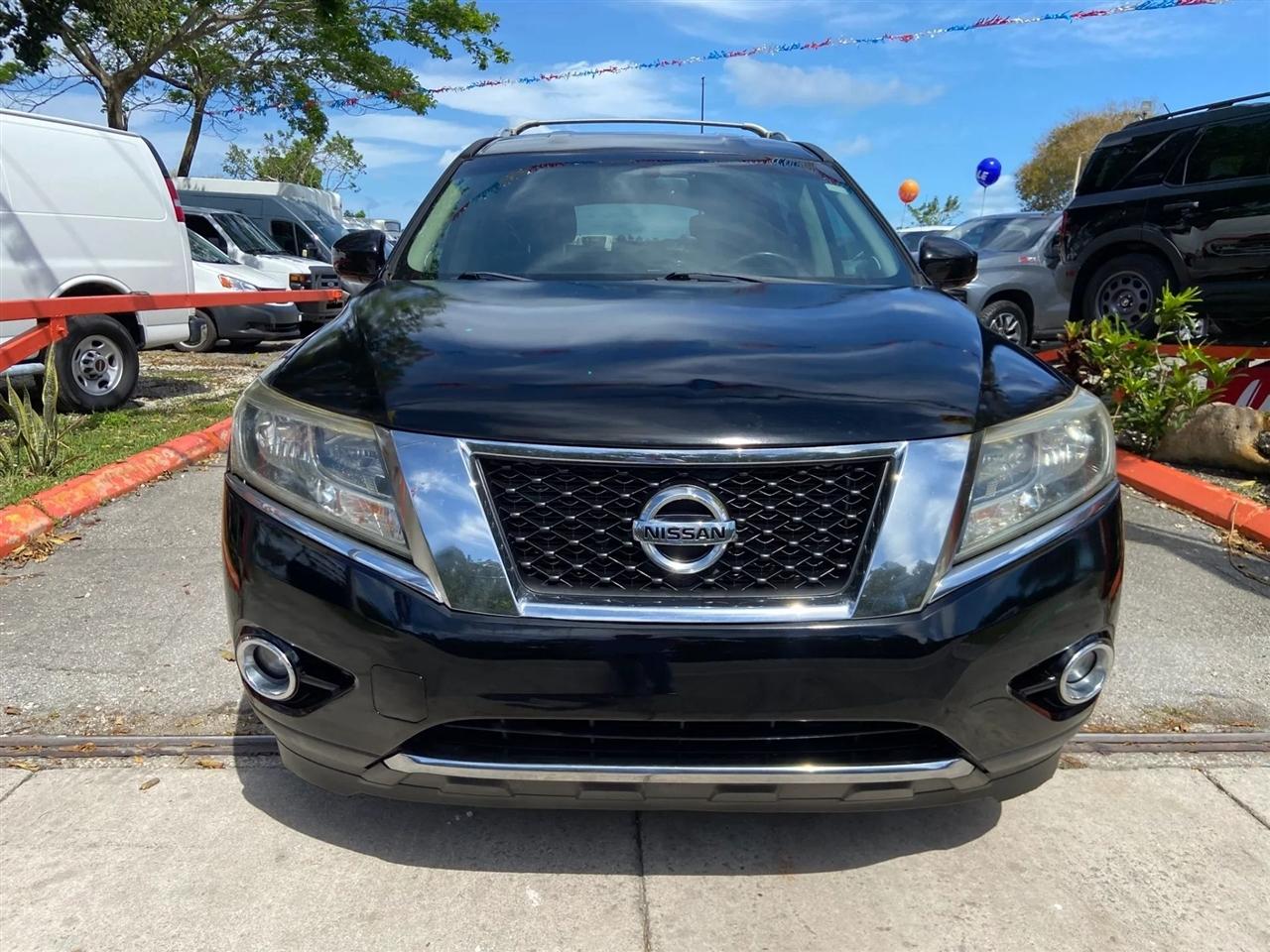 Nissan Pathfinder SL 2WD 2014