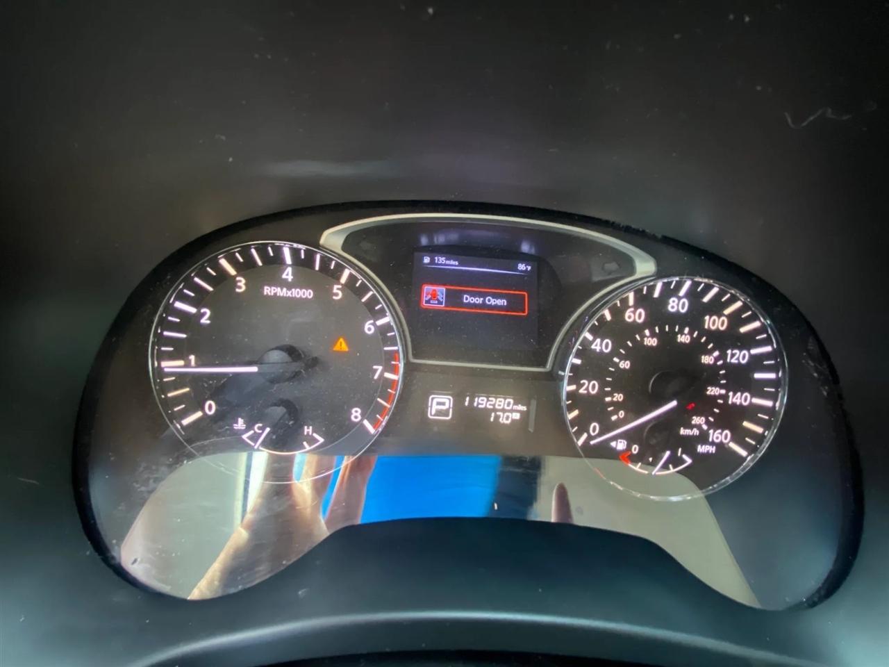 Nissan Pathfinder SL 2WD 2014