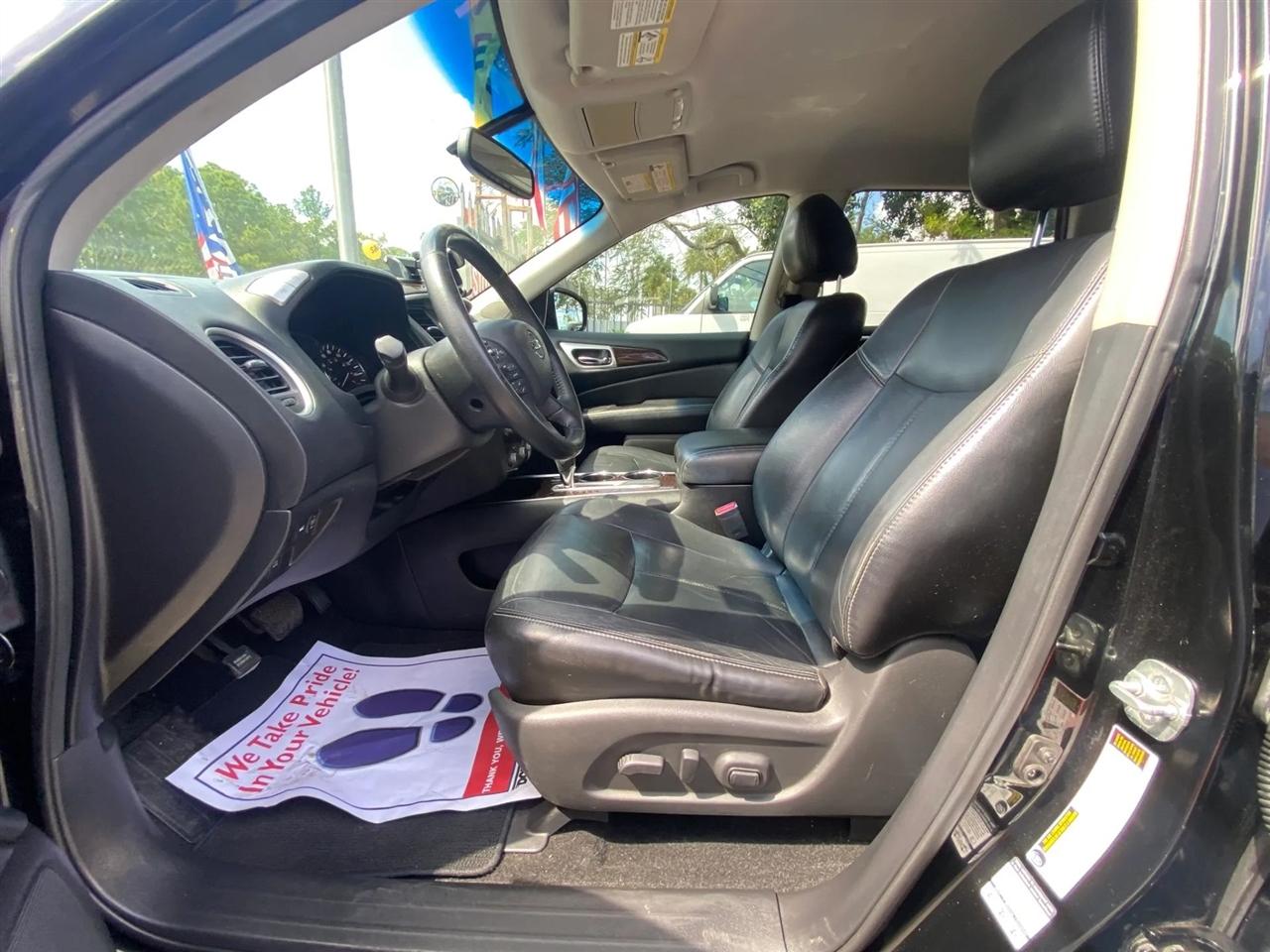 Nissan Pathfinder SL 2WD 2014