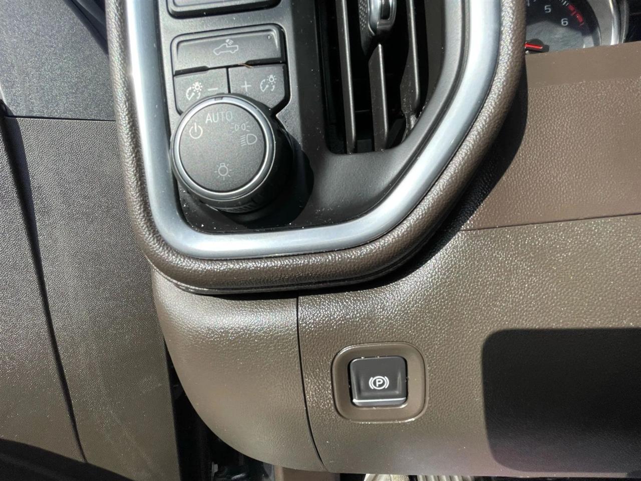 Chevrolet Silverado 1500 LT Crew Cab 2WD 2019