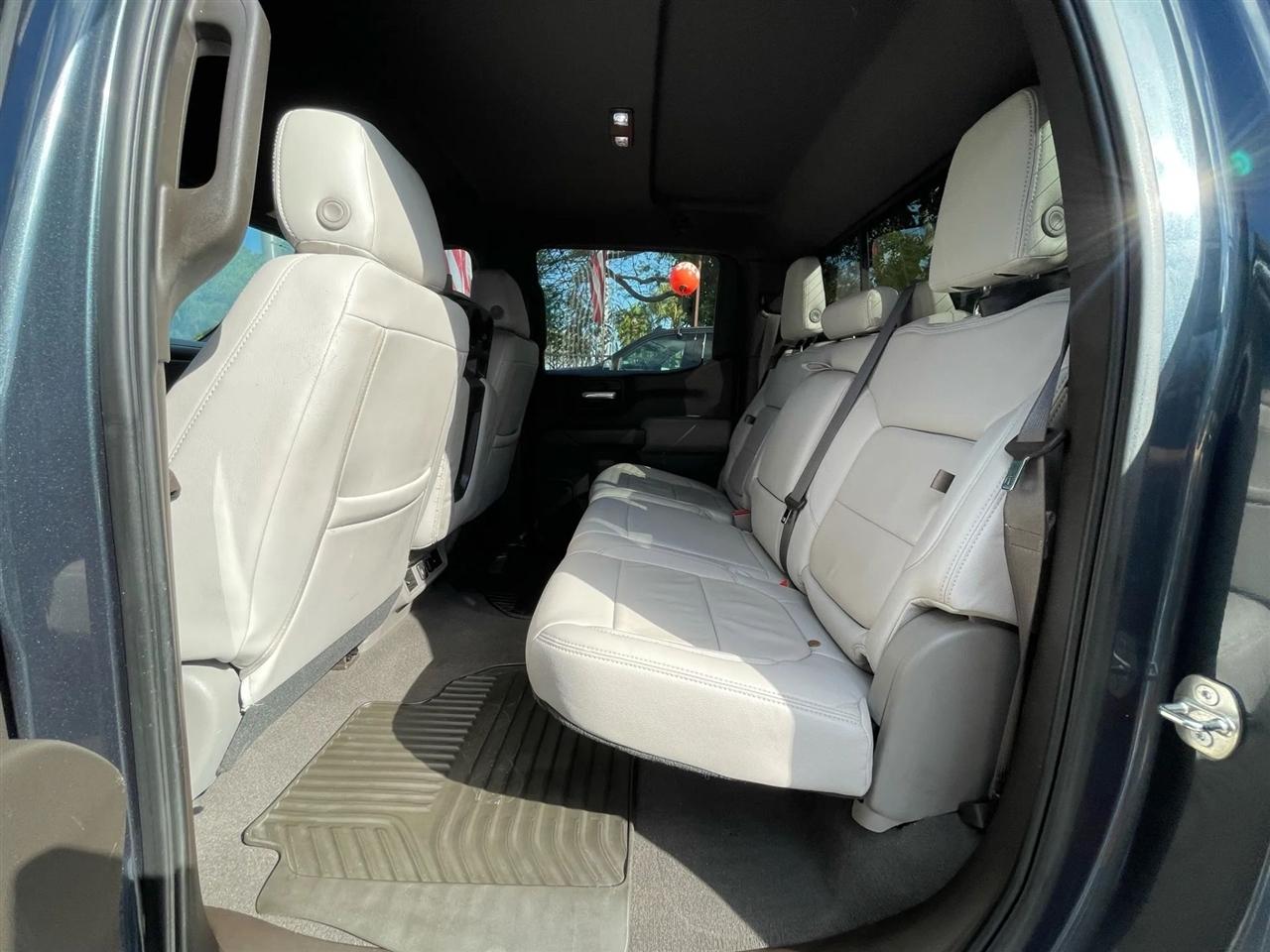 Chevrolet Silverado 1500 LT Crew Cab 2WD 2019